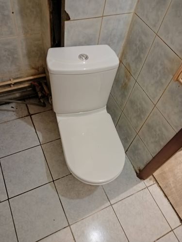 Установка напольного унитаза