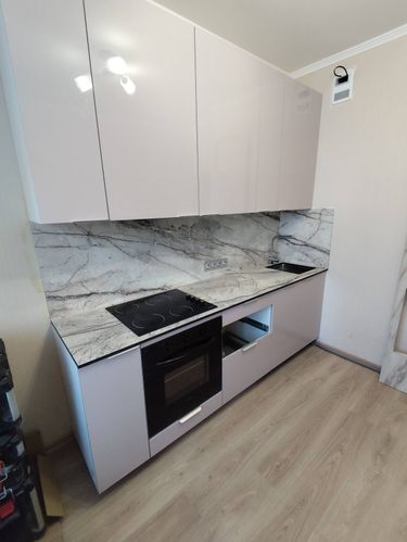 Установка и подключение подстольной мойки Установка столешницы HPL Выпил под мойку или варочную панель в HPL/Камне