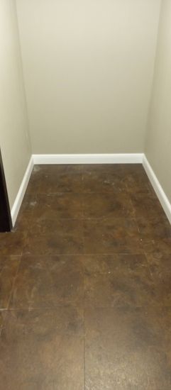 Монтаж полиуретанового/дюрополимерного/полистиролового плинтуса