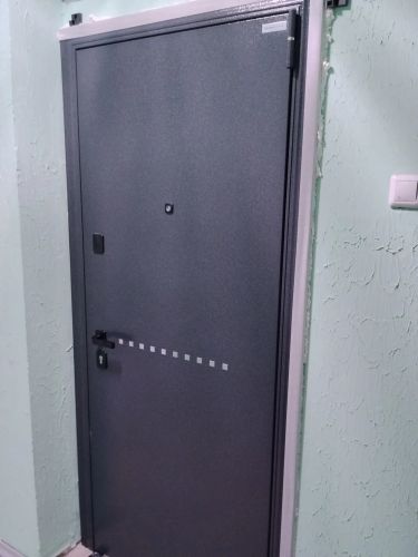 Установка входной двери весом до 95 кг