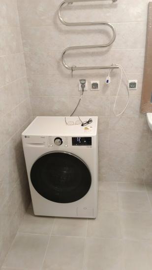 Установка отдельностоящей стиральной машины с подключением