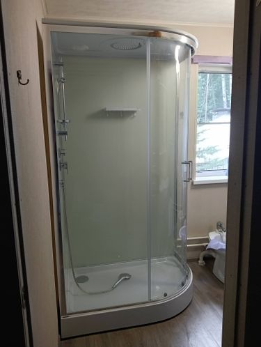 Демонтаж душевой кабины