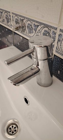 Установка смесителя (на готовые коммуникации)