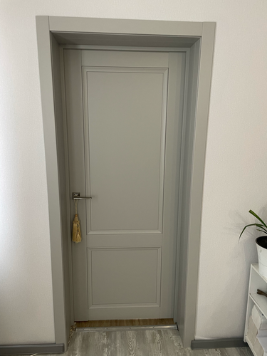 Установка дверного наличника