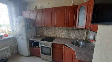 Проведены точные измерения пространства, учтены все детали для создания чертежа, включая расположение мебели, техники и коммуникаций. Подготовлена схема для будущих работ.