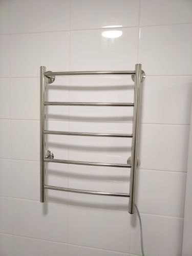 Монтаж электрического полотенцесушителя