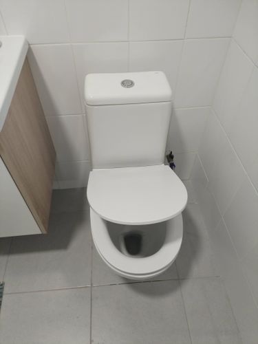 Установка напольного унитаза