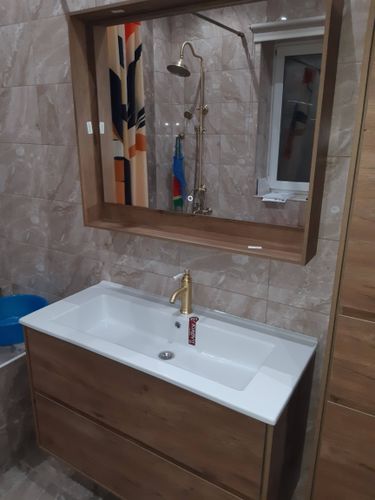 Выполнена установка нового крана, обеспечивающего надежное функционирование водопровода. Обновленный элемент интегрирован в систему, гарантируя герметичность и долговечность.