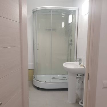 Демонтаж акриловой/стальной ванны Демонтаж смесителя