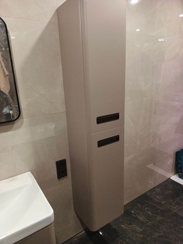 Установка комплекта: пенал + тумба +раковина + смеситель + зеркало