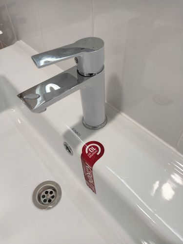 Установка смесителя (на готовые коммуникации)