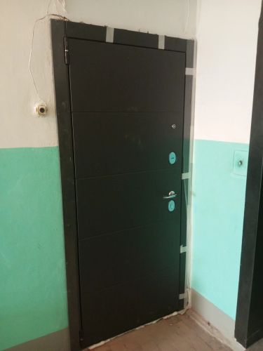 Установка входной двери весом до 95 кг