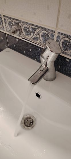 Установка смесителя (на готовые коммуникации)