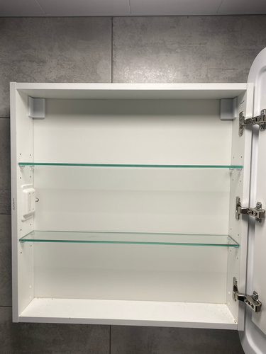 Монтаж зеркального шкафа с подсветкой