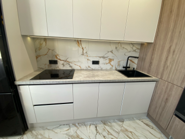 Установка и подключение электрической варочной поверхности Установка столешницы ДСП Установка и подключение врезной мойки