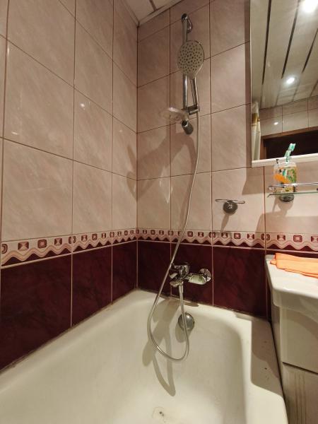 Установка смесителя (на готовые коммуникации)