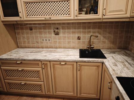 Еврозапил столешницы из ДСП Установка и подключение электрической варочной поверхности Установка столешницы ДСП