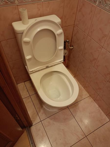 Установка напольного унитаза