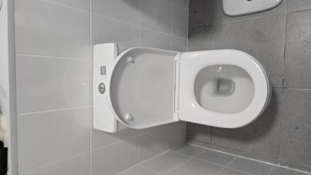 Установка напольного унитаза