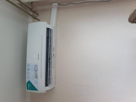 Установка сплит-системы мощностью охлаждения 7-9 kBTU