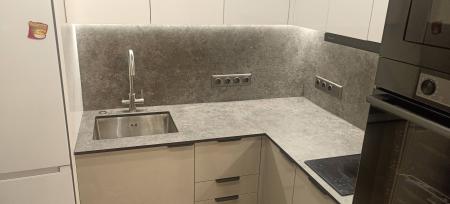 Установка и подключение подстольной мойки Установка и подключение смесителя Установка столешницы HPL