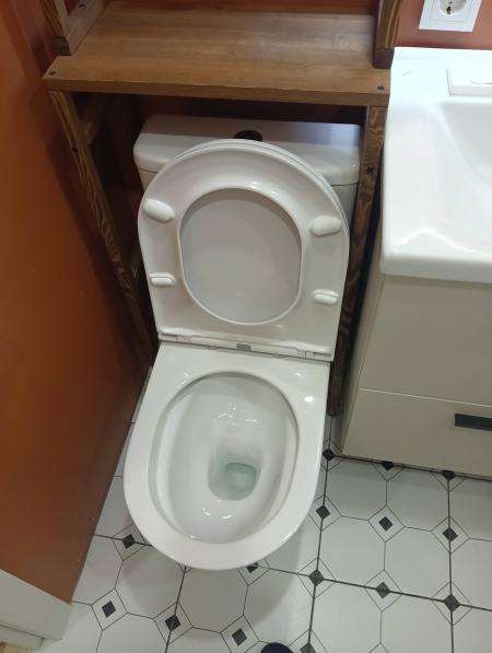 Установка напольного унитаза