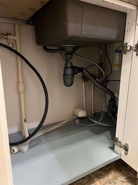 Подводка труб (ХВС, ГВС, канализация) к месту установки сантехнического оборудования (до 3 метров)