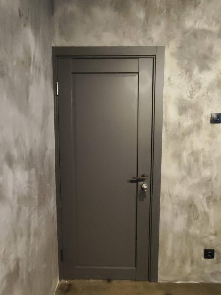 Установка межкомнатной двухстворчатой двери