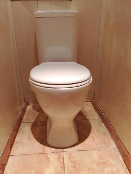 Установка напольного унитаза