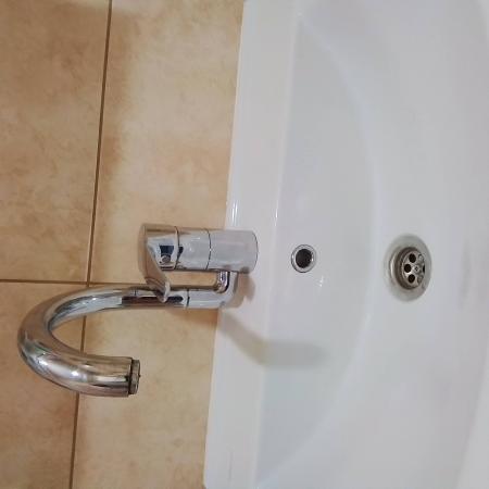 Установка смесителя (на готовые коммуникации)