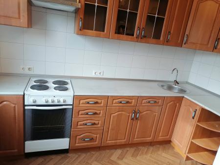 Установка и подключение врезной мойки Установка и подключение смесителя Установка столешницы ДСП