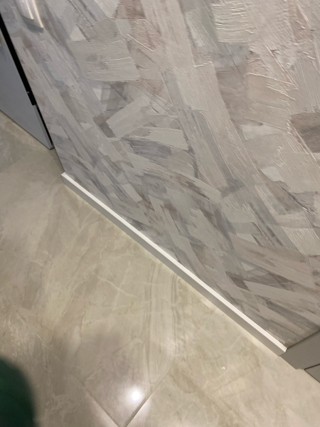 Монтаж деревянного/мдф плинтуса