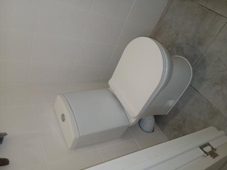 Установка напольного унитаза