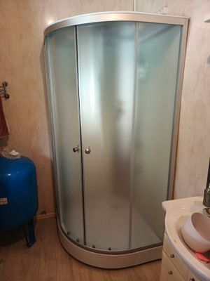 Установка душевой кабины шириной до 90 см