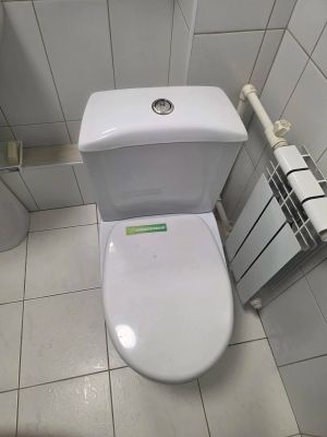 Замена арматуры сливного бачка