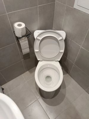 Установка напольного унитаза