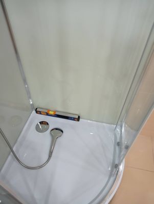 Установка душевой кабины шириной до 90 см