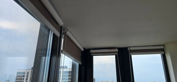 Монтаж рулонной шторы, рулонной шторы «день-ночь» на стену\потолок или в оконный проем