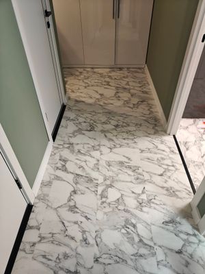 Монтаж пластикового плинтуса