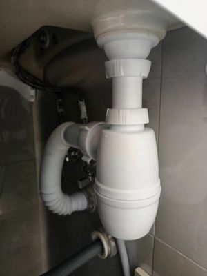 Установка смесителя (на готовые коммуникации)