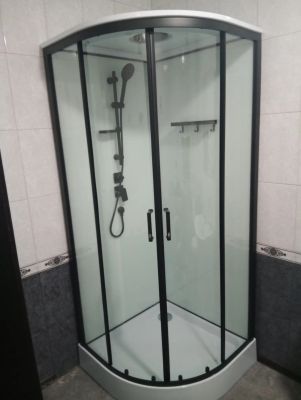 Установка душевой кабины шириной до 90 см