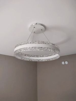 Установка люстры в сборке
