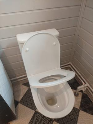 Установка напольного унитаза