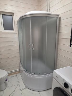 Установка душевой кабины шириной до 110 см