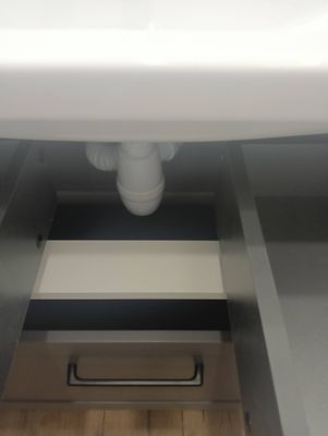 Установка ниппеля для смесителя Установка комплекта: Тумба + Раковина + смеситель + зеркало