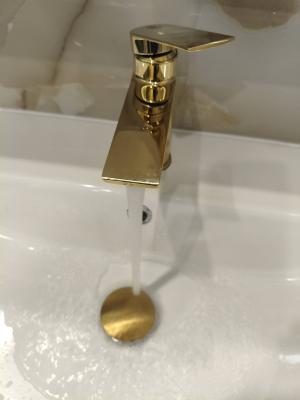 Установка смесителя (на готовые коммуникации)