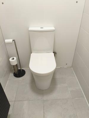 Установка напольного унитаза