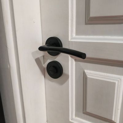 Врезка завертки/дверной ручки/магнитной ответки/цилиндра для замка