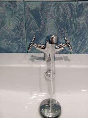 Установка смесителя (на готовые коммуникации)