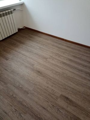 Монтаж пластикового плинтуса